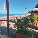 Appartamento Sea House Falconara Albanese