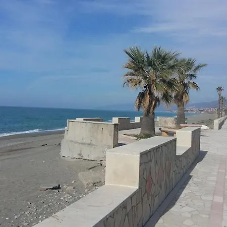 Sea House * Falconara Albanese